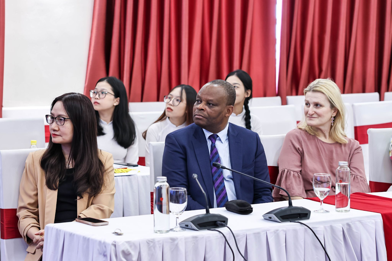 Confab 360 Global Conference Concludes with MoU at VNU - Image 7